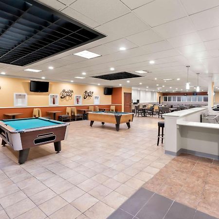 Clarion Inn & Suites And Convention Center 키어니 외부 사진