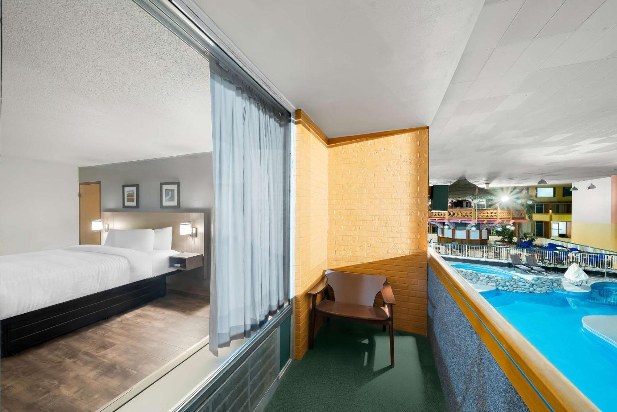 Clarion Inn & Suites And Convention Center 키어니 외부 사진